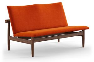 House of Finn Juhl - Japan Sofa 2-seater, Walnut, Cat. 1 Remix 443 - Soffor - Finn Juhl - Röd,Träfärgad