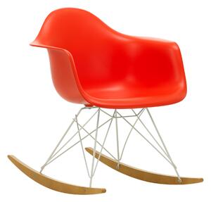 Vitra - Eames Plastic Armchair RAR - 03 Poppy Red - White Base - Golden Maple - Fåtöljer - Charles & Ray Eames - Röd - Metall/Trä/Plast