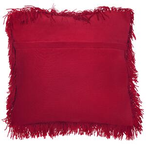 Uppsättning av 2 Prydnadskuddar Röd Polyester Tyg Shaggy Fuskpäls 45 x 45 cm Beliani
