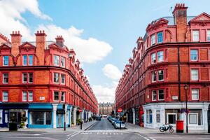 Fotografi Red townhouses in Marylebone, London, UK, © Marco Bottigelli