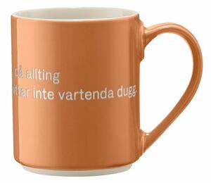 Designhouse Stockholm - Astrid Lindgren mugg orange - det är ingen ordning