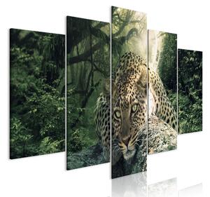 Tavla Leopard Lying 5 Parts Wide Pale Green 200x100 - Artgeist sp. z o. o