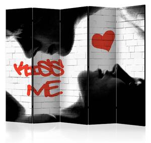 KISS ME Rumsavdelare 225x172 cm - Artgeist sp. z o. o