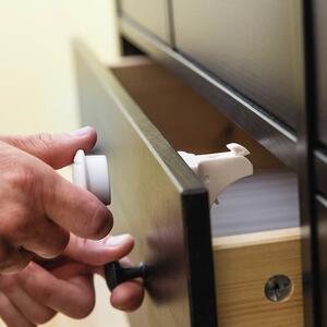 Magnetiskt barnlås för skåp och lådor