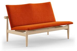 House of Finn Juhl - Japan Sofa 2-seater, Clear oiled oak, Cat. 1 Remix 443 - Soffor - Finn Juhl - Röd,Träfärgad