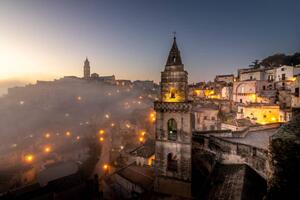 Fotografi High angle view of illuminated buildings, Alexandre Del Pico / 500px