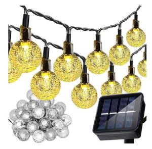 Solcellsdriven LED-ljusslinga för utomhusbruk
