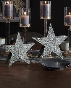 Set med 2 ljusstakar Silver Metall Stjärnor Julsäsongen Ornament Figurer Beliani