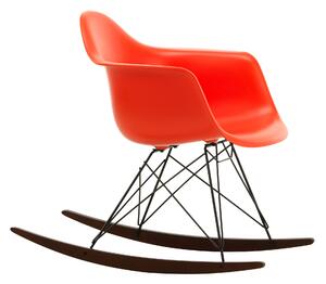 Vitra - Eames Plastic Armchair RAR - 03 Poppy Red - Basic Dark Base - Dark Maple - Fåtöljer - Charles & Ray Eames - Röd - Metall/Trä/Plast