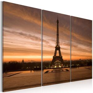 Canvas Tavla - Eiffel Tower at dusk - 60x40