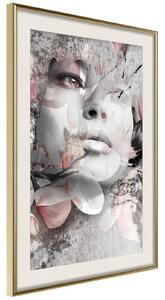 Inramad Poster / Tavla - Lady in the Flowers - 20x30 Guldram