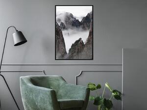 Inramad Poster / Tavla - Misty Valley - 20x30 Guldram
