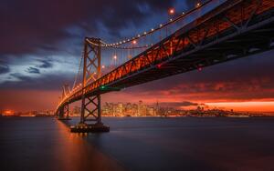 Fotografi Fire over San Francisco, Toby Harriman