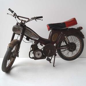 TRADEMARK LIVING TRADEMARK LIVING Atlas Moped - Gammal Moped