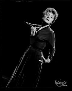 Fotografi Edith Piaf 1955 on American tour, Seymour, Maurice