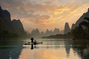 Konstfotografering Golden Li River, Yan Zhang, (40 x 26.7 cm)