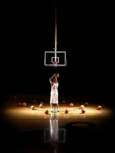 Konstfotografering Basketball player shooting free throw, D Miralle, (30 x 40 cm)