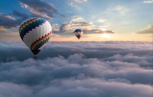 Konstfotografering Colorful hot air balloon flying above the clouds, guvendemir, (40 x 24.6 cm)