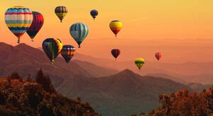 Konstfotografering Hot air balloon above high mountain at sunset, AppleZoomZoom, (40 x 22.5 cm)
