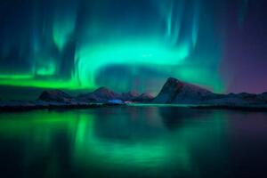 Fotografi Northern Lights over the Lofoten Islands in Norway, Photos by Tai GinDa, (40 x 26.7 cm)