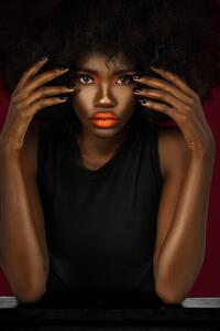 Fotografi Clean & Serene Black Lady With, Phil Halfmann, (26.7 x 40 cm)