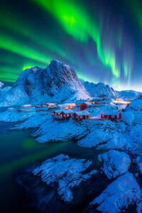 Fotografi Northern lights with Festhelltinden peak and, Copyright by Boonchet Ch., (26.7 x 40 cm)