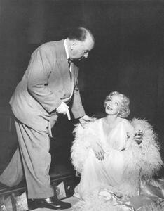 Fotografi On The Set, Alfred Hitchcock And Marlene Dietrich