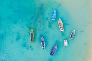 Fotografi Boats in the crystal sea from, Roberto Moiola / Sysaworld