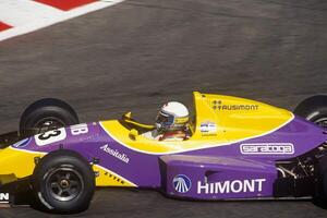 Fotografi Alex Zanardi in his Formula 1 Racing car