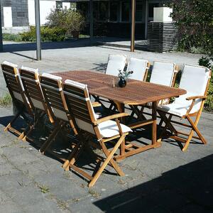 Förlängningsbart bord | 8 stolar | Lyfco Runmarö