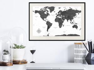 Inramad Poster / Tavla - The World in Black and White - 45x30 Guldram med passepartout