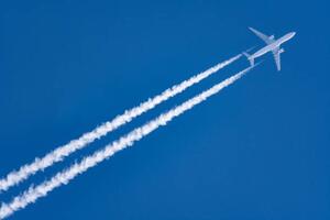 Illustration The airplane flying in the blue sky in Japan, Taro Hama @ e-kamakura