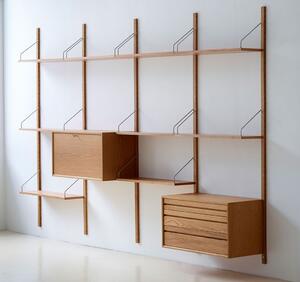 Dk3 - ROYAL SYSTEM® - Hyllsystem - Combination 16 - Vange: 3,4 x 1,9 x 200 cm - Hylde: 80 x 24 x 1,9 cm - Modul med 3 skuffer: 80 x 38 x 42,4 cm - Modul med skrivebord/bar-klap: 80 x 38 x 42,4 cm