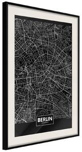 Inramad Poster / Tavla - City Map: Berlin (Dark) - 30x45 Svart ram