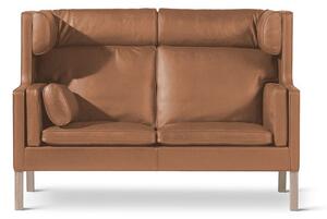 Fredericia Furniture - Mogensen 2-Seater Coupé Sofa 2292 by Børge Mogensen - Soffa för 2 personer - Max 91 Nutshell / Soaped Oak - W154 x D89 x H106 x SH42 cm