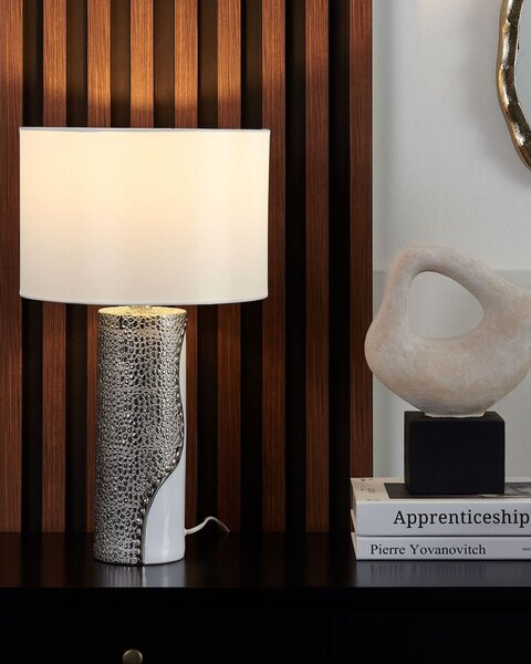 Bordslampa Vit Silverporslin 52 cm Rund Lampskärm med Tvåfärgat Glamourmönster Beliani