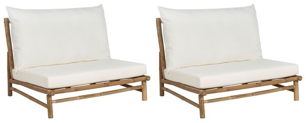 Uppsättning med 2 stolar Ljust Bambuträ Off-white Ryggstöd Sittdynor Inomhus och Utomhus Modern Rustik Design Beliani
