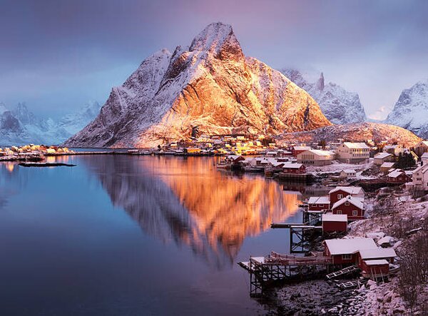 Fotografi Winter in Reine, Lofoten Islands, Norway, David Clapp, (40 x 30 cm)