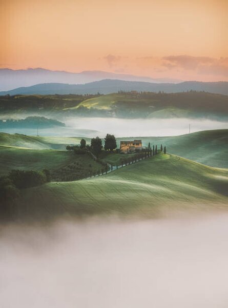 Konstfotografering Tuscany sunrise landscape view of green, serts, (30 x 40 cm)